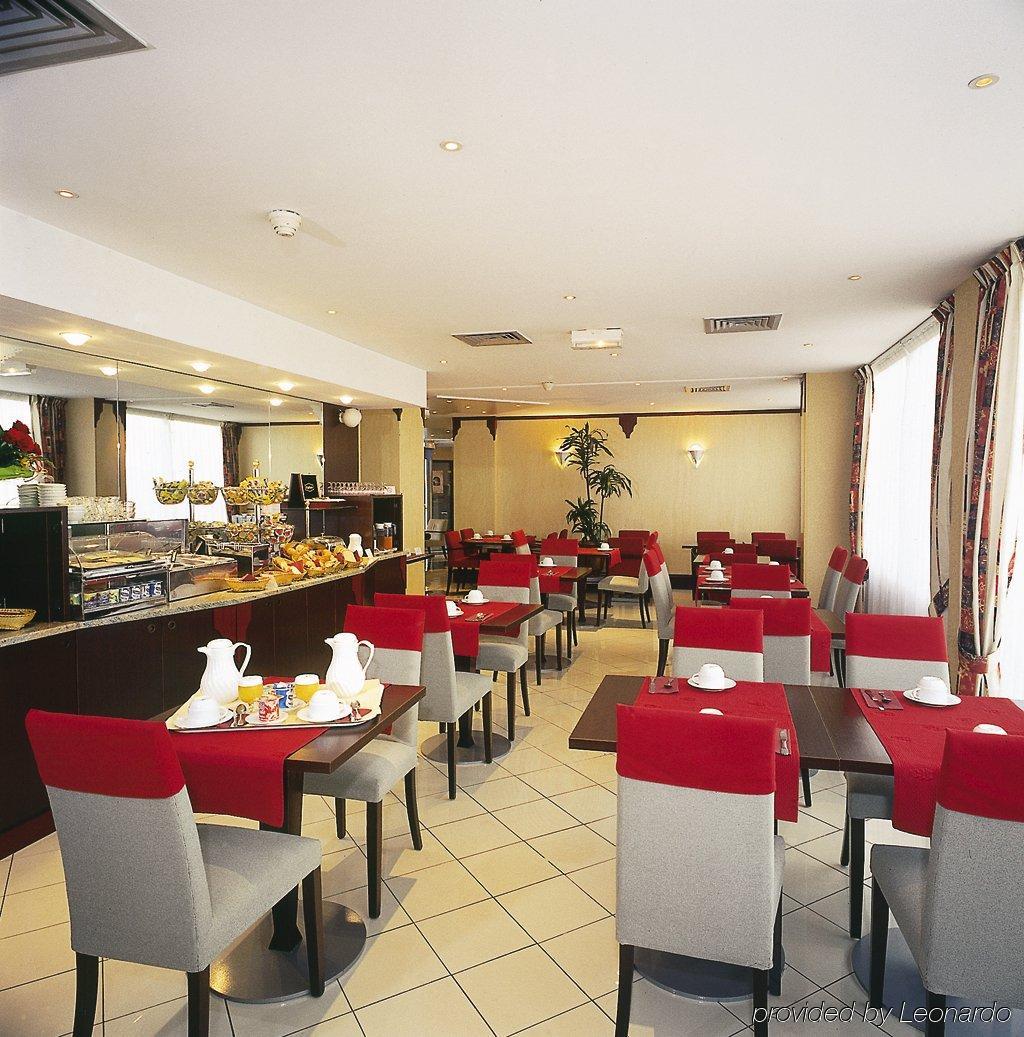 Mercure Saint Raphael Centre Plage Restaurant bilde